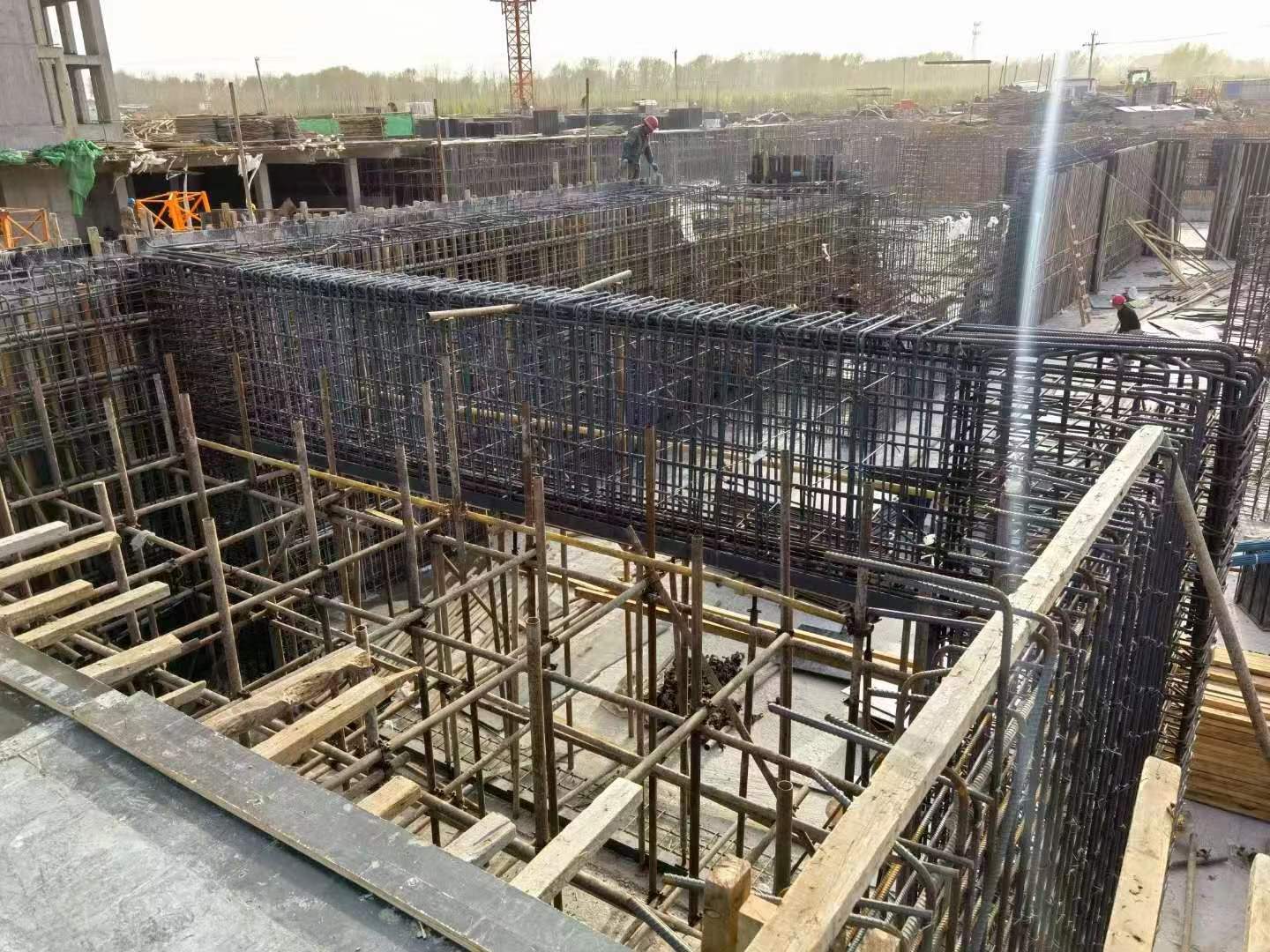 五峰建筑基础筏板施工时混凝土有哪些常见问题?
